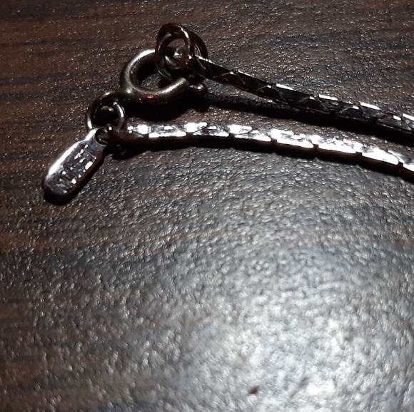 Vintage Silver Tone Monet Necklace 10"L - Picture 8 of 8